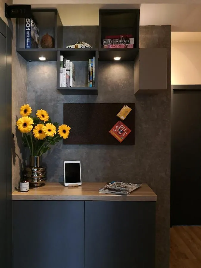 Scuderia Split Rooms