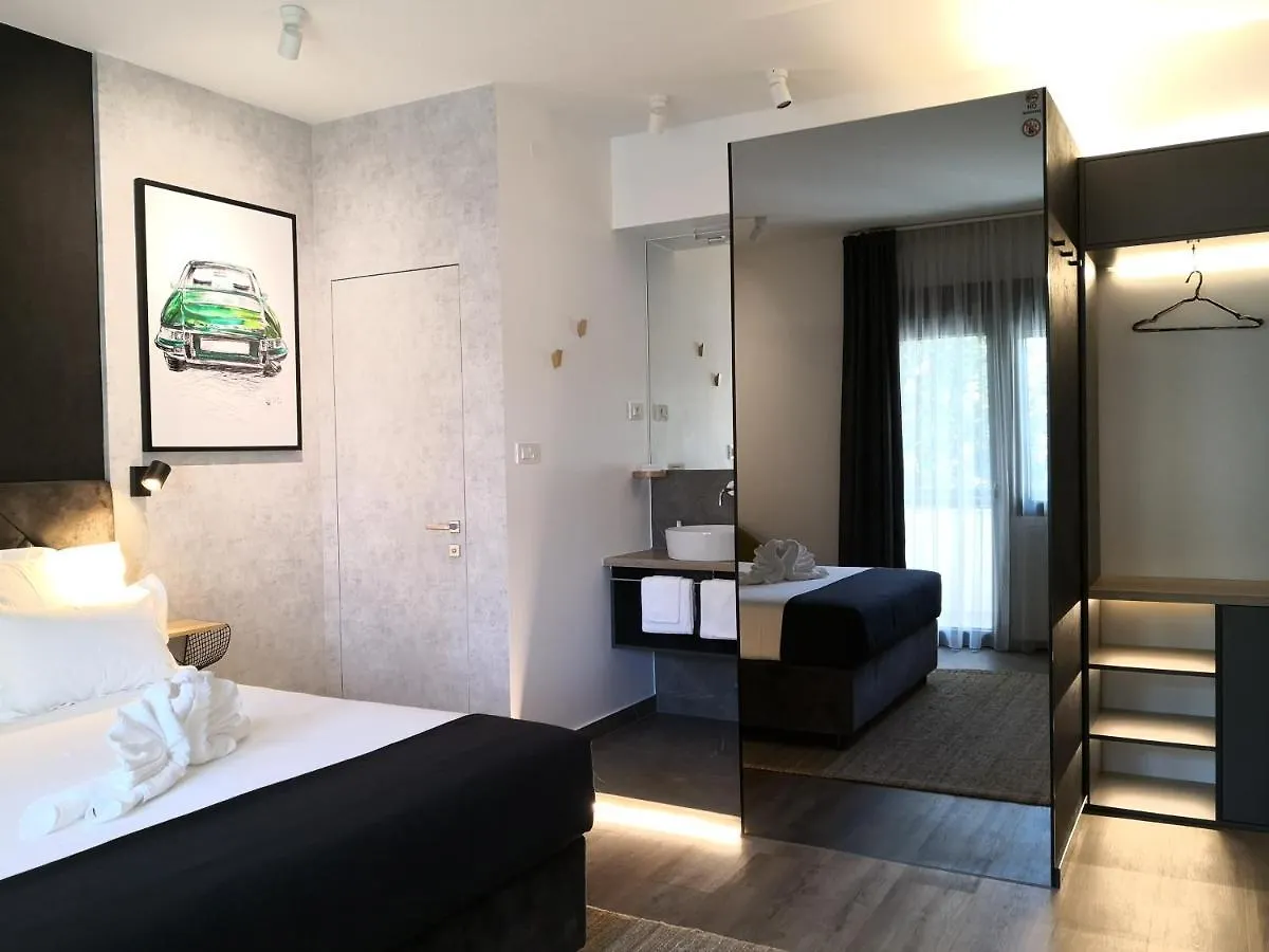 Scuderia Split Rooms Croácia